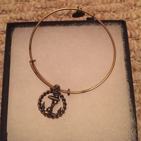 Anchor bangle
