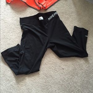Nike crop leggings