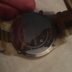 Michael Kors Accessories - MICHAEL KORS Madison Horn Acetate and Gold Watch Michael Kors Accessories - MICHAEL KORS Madison Horn Acetate and Gold Watch