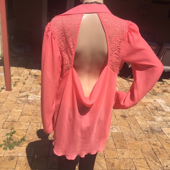 No strings attached Tops - Coral Blouse