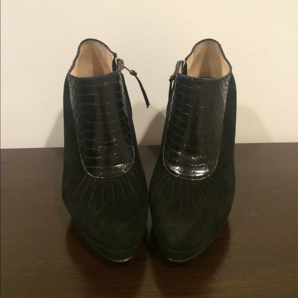 Ellie Tahari stiletto booties