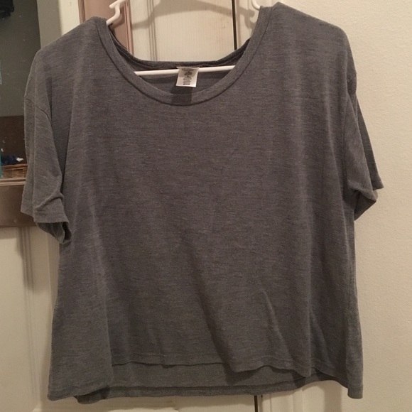 grey shirt
