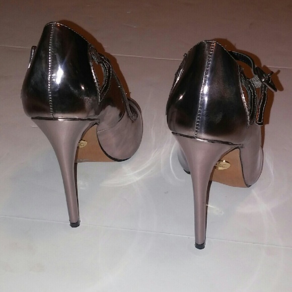 🚫 SOLD 🚫Betsey Johnson Mimie Peep Toe Heels - Picture 3 of 3