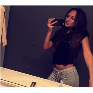 Meet your Posher, Anaily