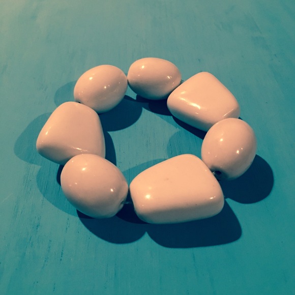 Vintage Heavy White Polished Stone Bracelet