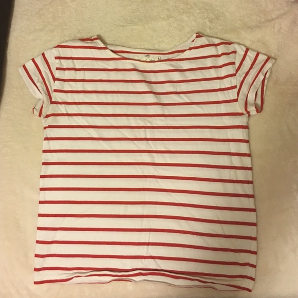 Red and white striped tee
