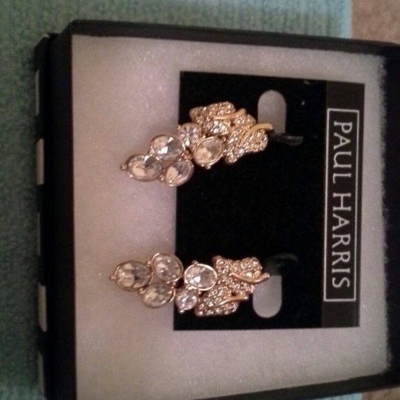 Jewelry - Picture 2 of 2