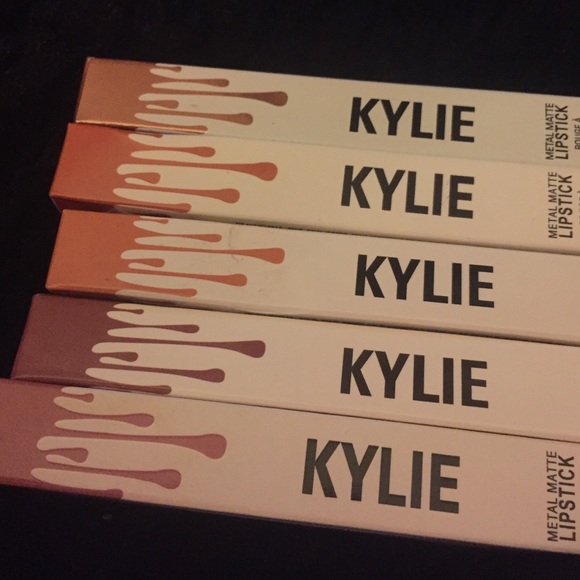 Kylie liquid matte metal lip stick