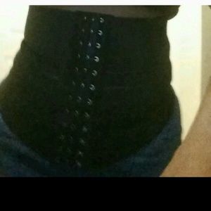 Black waist trainer