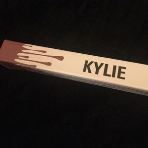 Kylie liquid matte lipstick