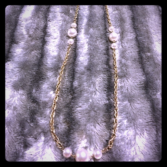 Sold Super long gold and faux pearl necklace sold - Picture 1 of 4