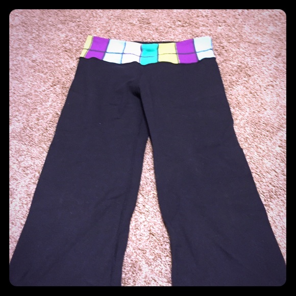 Lulu Lemon Groove Crop