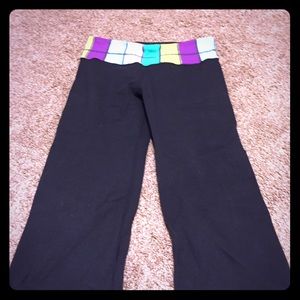 Lulu Lemon Groove Crop