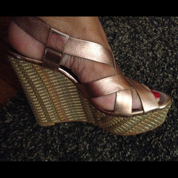 Vince Camuto Light Weight Wedge Shoes.