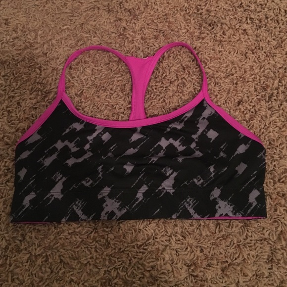 sports bra