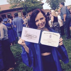 Meet your Posher, Alexia