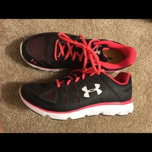 Under Armour shoes (Women's 10)