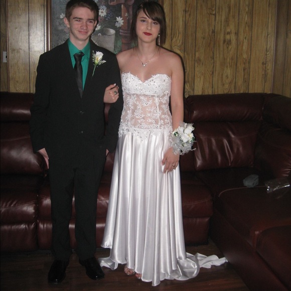 Prom dress white see through lace bodice - Picture 1 of 2