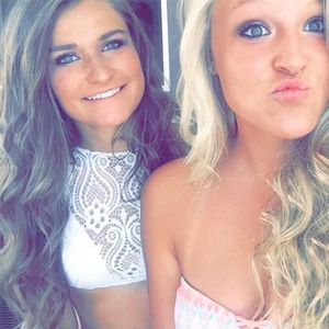 Meet your Posher, Shea