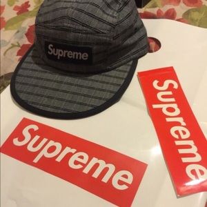 Supreme fitted cap. Size Medium