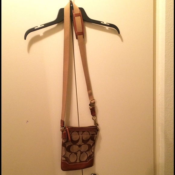 Authentic Coach cross body Purse