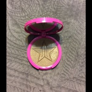Jeffree star highlighter