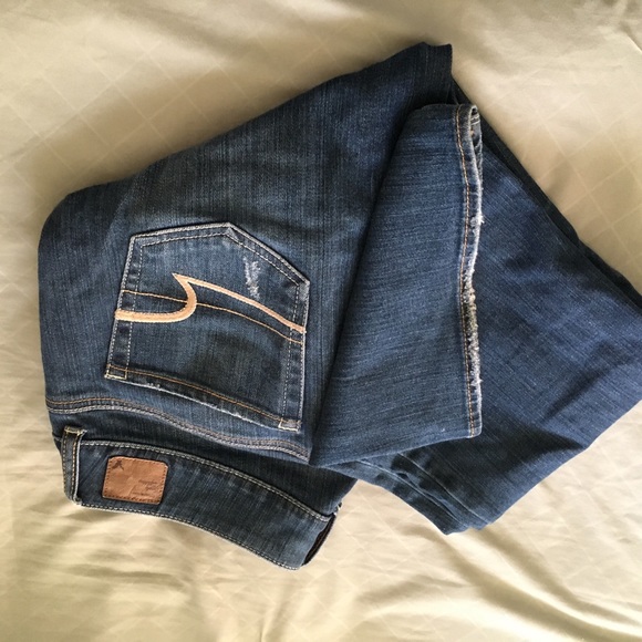🚫Sold in Bundle AEO Artist Cut Jeans 8 Petite - Picture 2 of 3