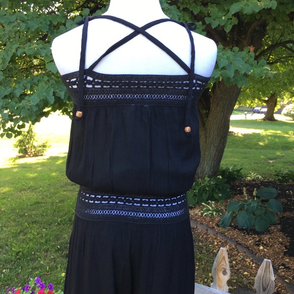 Shoulder Bow Jumpsuit - Picture 3 of 8