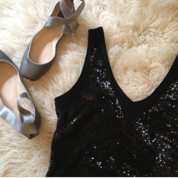 🍃💕 Gorgeous in Black - Picture 3 of 3