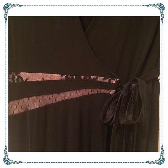 BCBG MAXAZRIA   black wrap dress - Picture 2 of 3