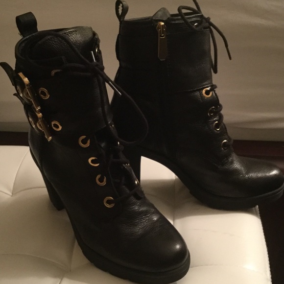 GUESS Shoes - Guess lace up boots size 7