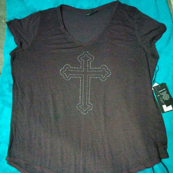 NWT Distressed, studded tee - Picture 2 of 3