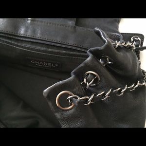 Only Hour sale! Authentic Chanel Purse