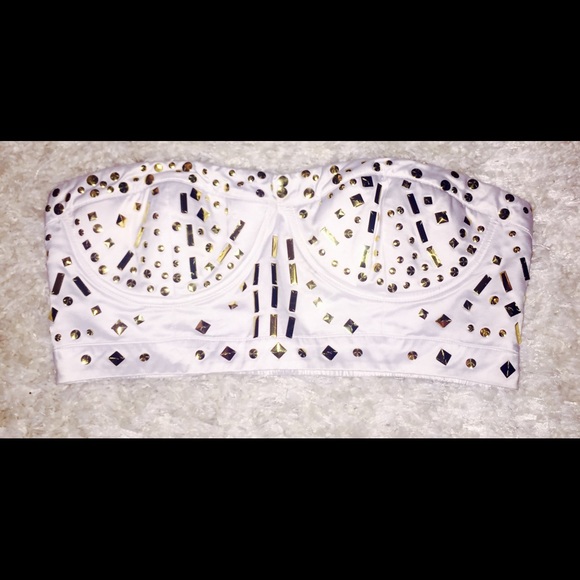 Arden B Bustier