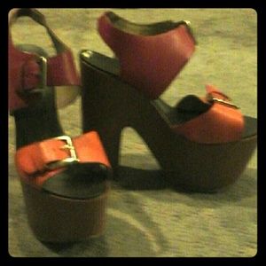 REPORT Signature Platform Sandals