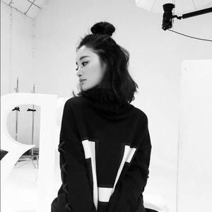 Meet your Posher, Yi