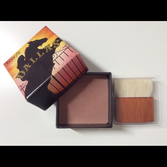 Benefit Cosmetics Box o' Powder Dallas Blush
