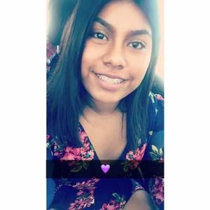 Meet your Posher, Ivette