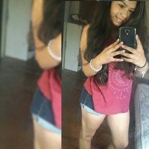 Meet your Posher, Veronica