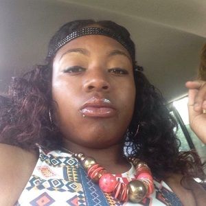 Meet your Posher, Delisa