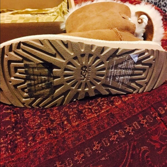 SOLD - Picture 4 of 4