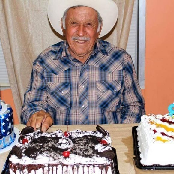 Meet your Posher, Emilia