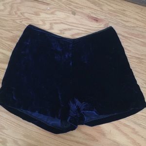 Vintage Reformation velvet shorts!!