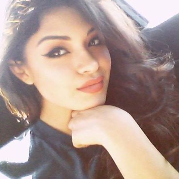 Meet your Posher, Dinorah - Picture 1 of 1