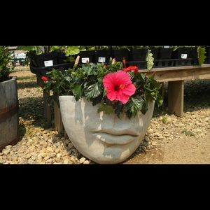 Meet your Posher, Nadia