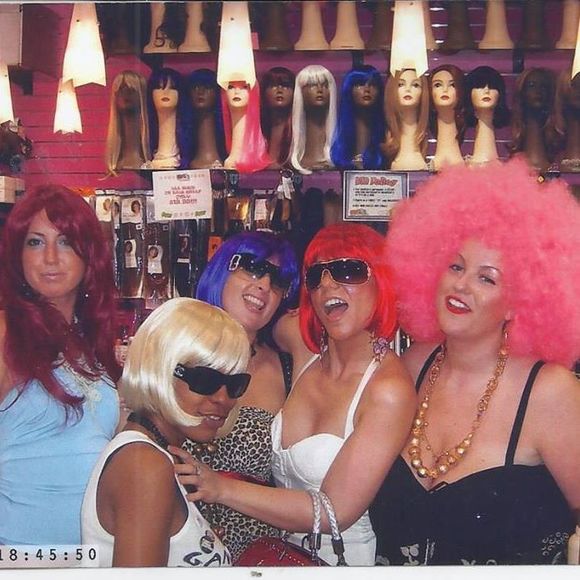 Meet your Posher, Christie - Picture 1 of 1