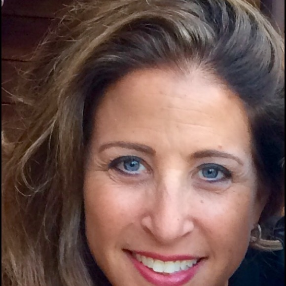 Meet your Posher, Stefani - Picture 1 of 1