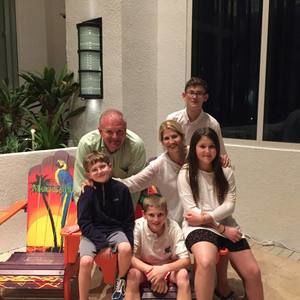 Meet your Posher, Elisa