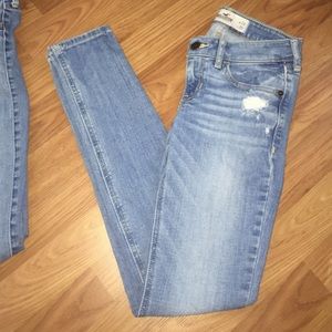 Light washed Hollister skinny jeans