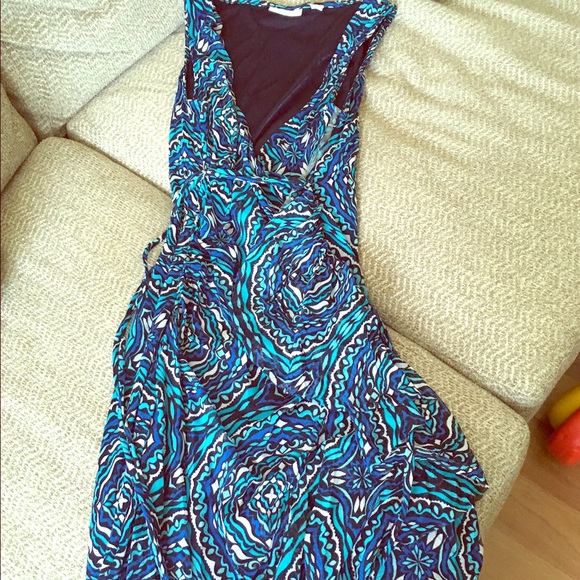 New York and Company sleeveless dress.